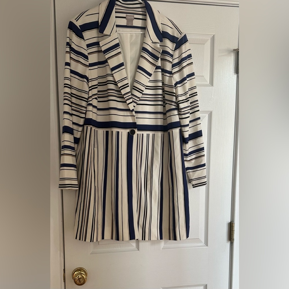 Like new cream and blue 3/4 length Chico’s blazer with pockets